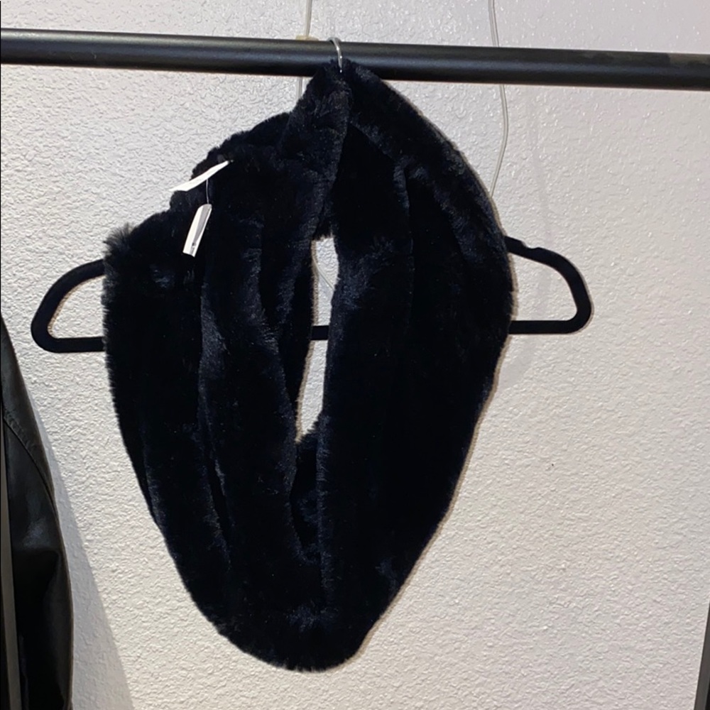 Funny faux fur scarf
